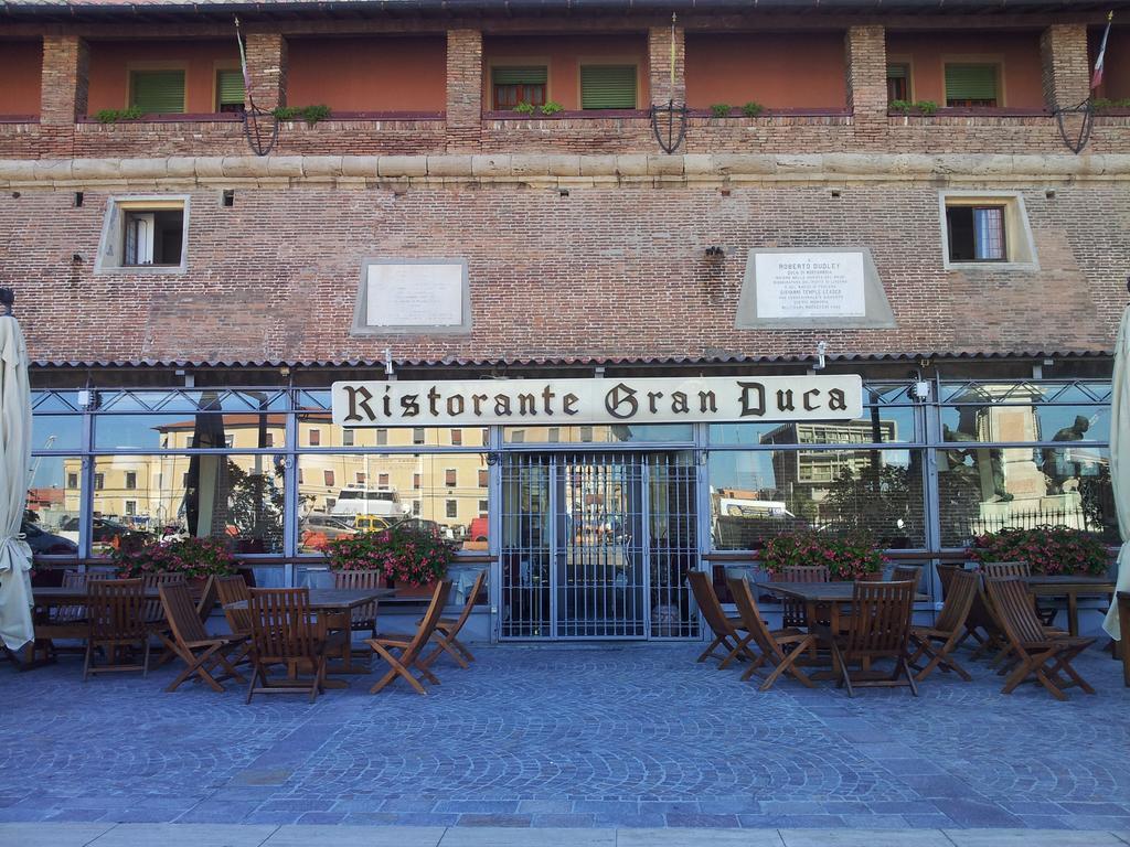 Hotel Gran Duca Livorno Bagian luar foto