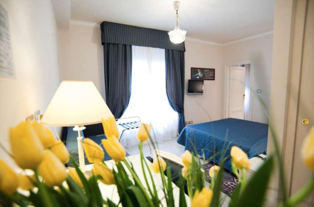 Hotel Gran Duca Livorno Bagian luar foto